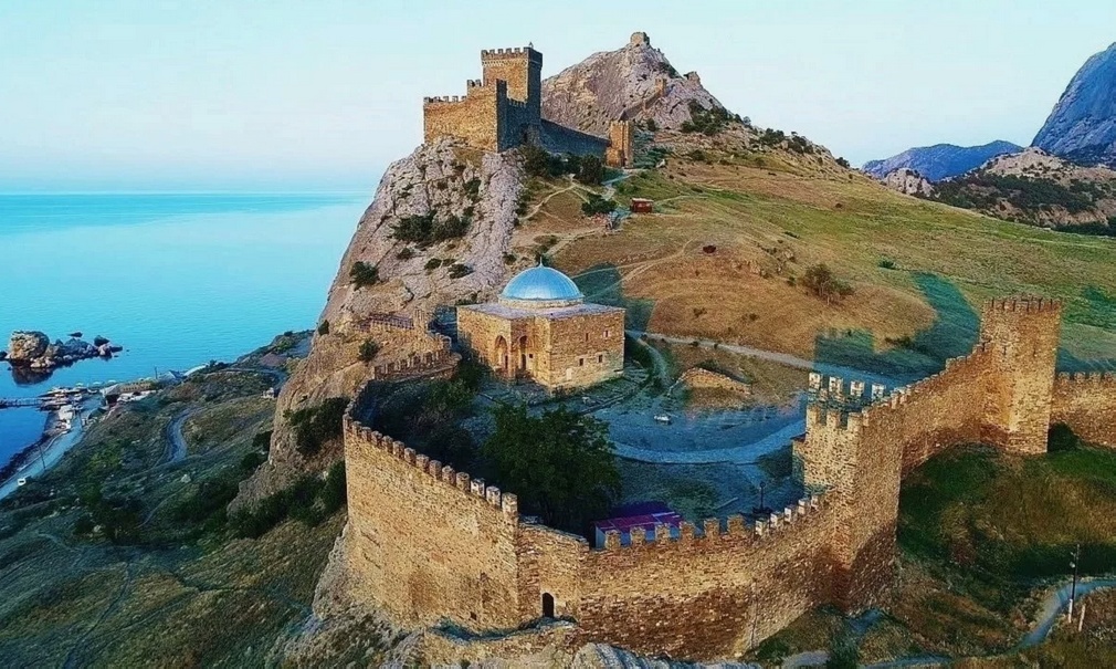 Генуэзская крепость Судака